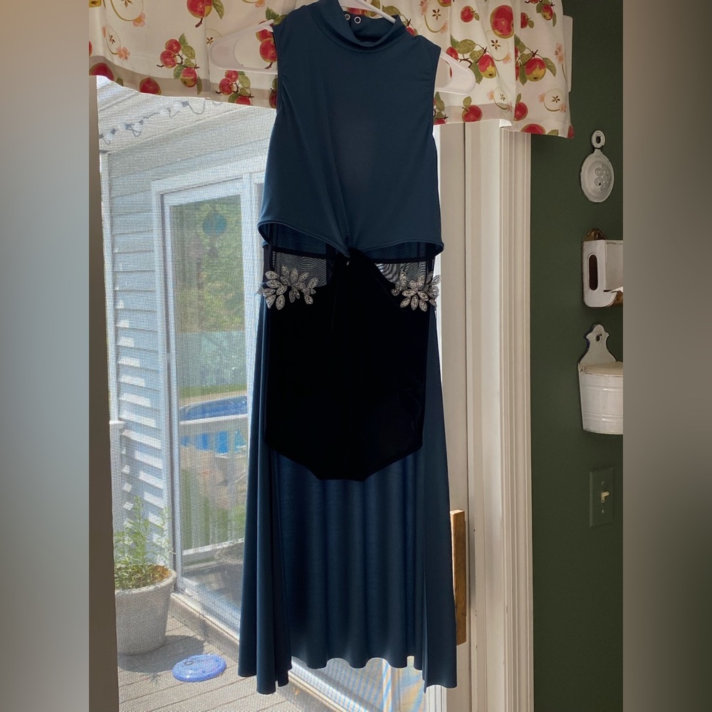 Lyrical dance costume - size MA